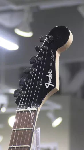 FENDER - BOXER STRAT SHERWOOD GREEN 3
